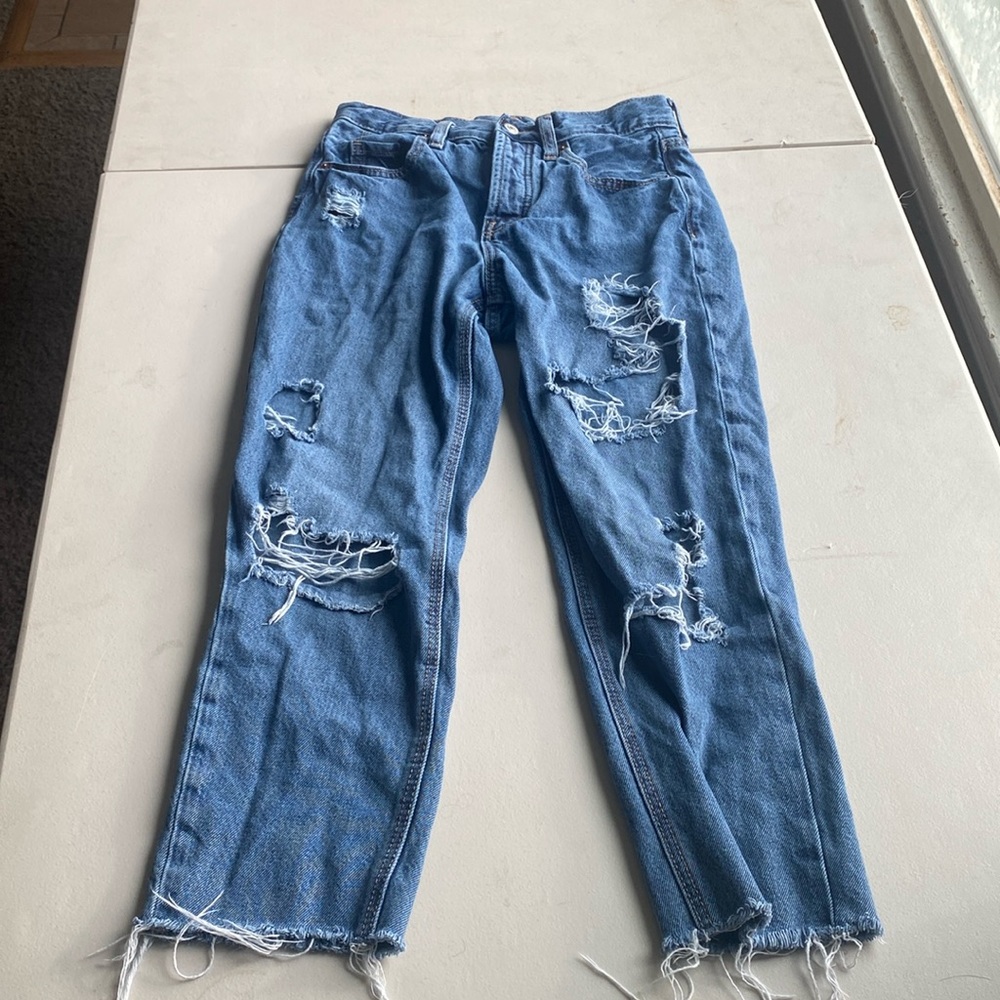 Boyfriend cut jeans
